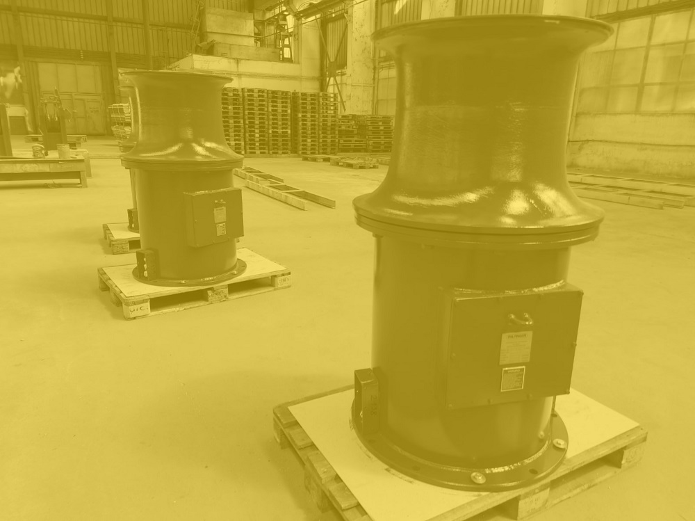 capstans manufactured by Unio SA for Palfinger Marine